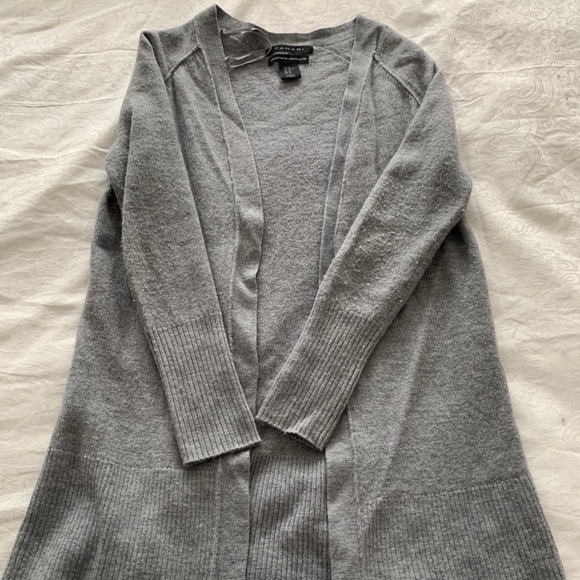 Tahari Sweaters - Tahari grey cardigan